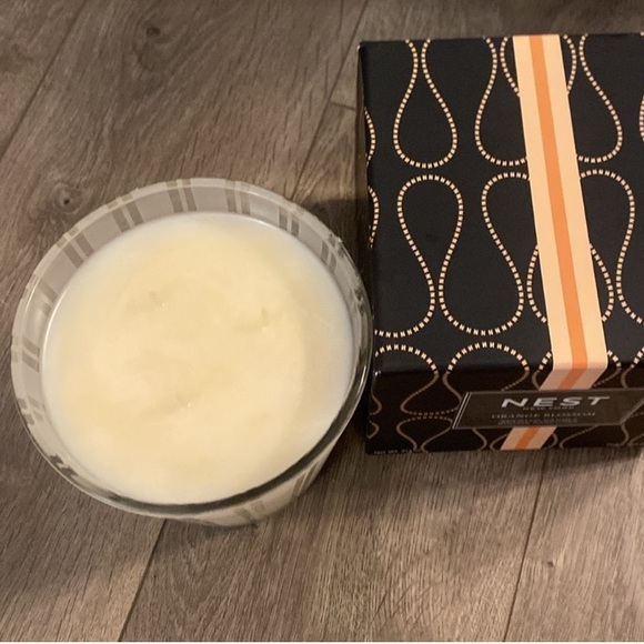 NEST New York Fragrance 3 Wick Orange Blossom Scented Candle - Picture 3 of 7